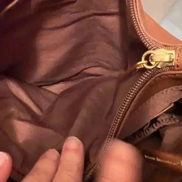 Stone Mountain buttery leather organizer handbag. - Picture 6 of 15